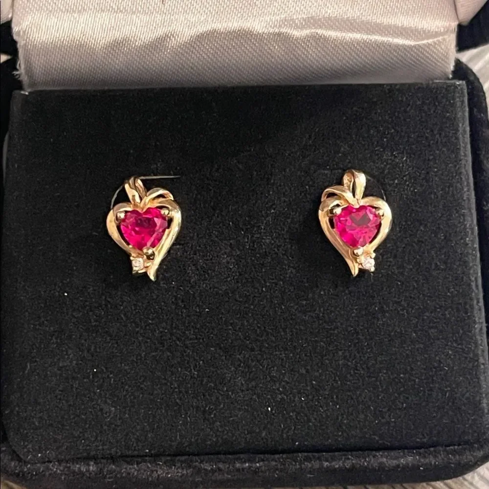 10kt Gold Simulated Red Gem Heart Shaped Earrings Stud - Post Earrings